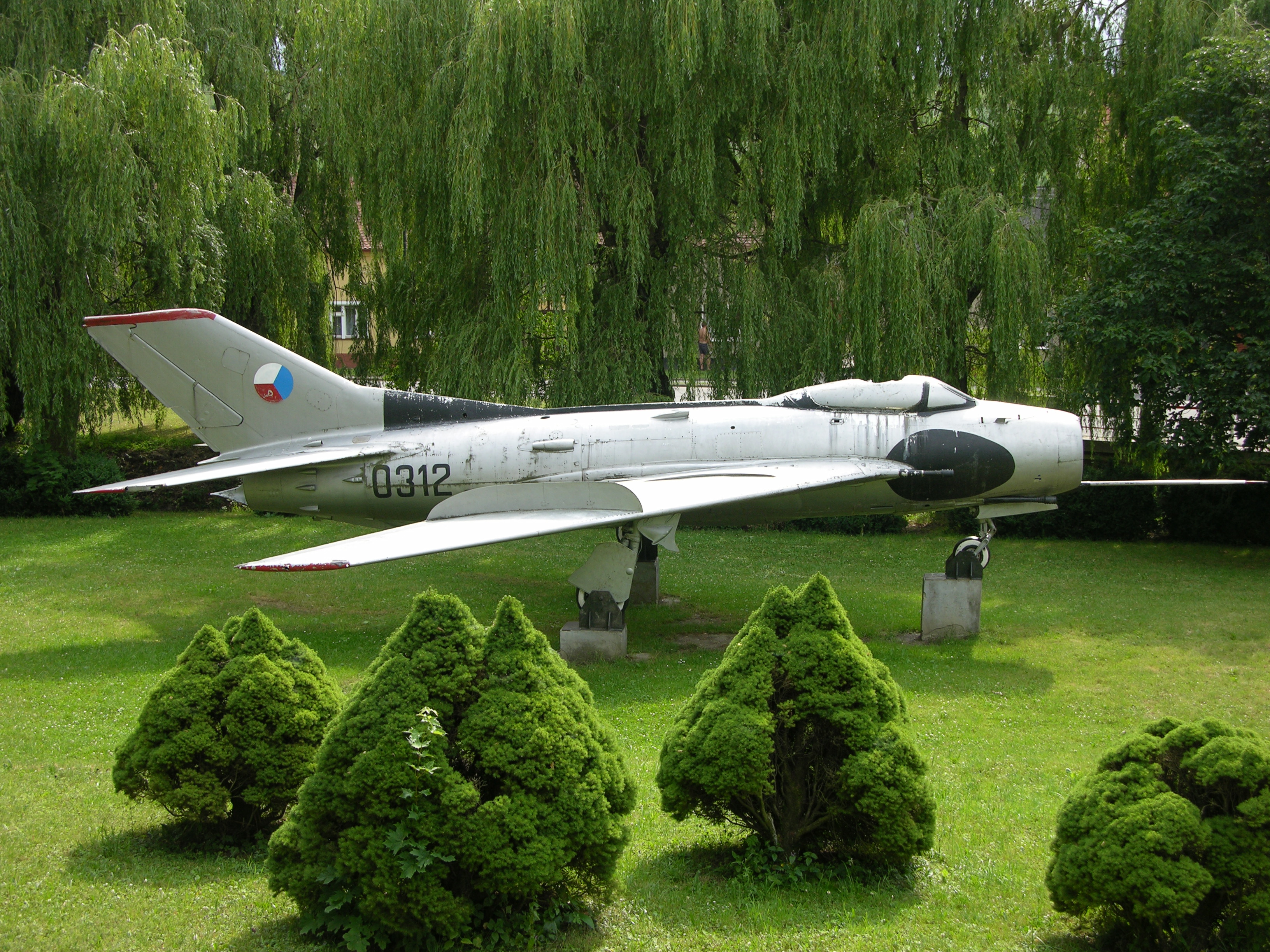 Mikoyan-Gurevich MiG-19