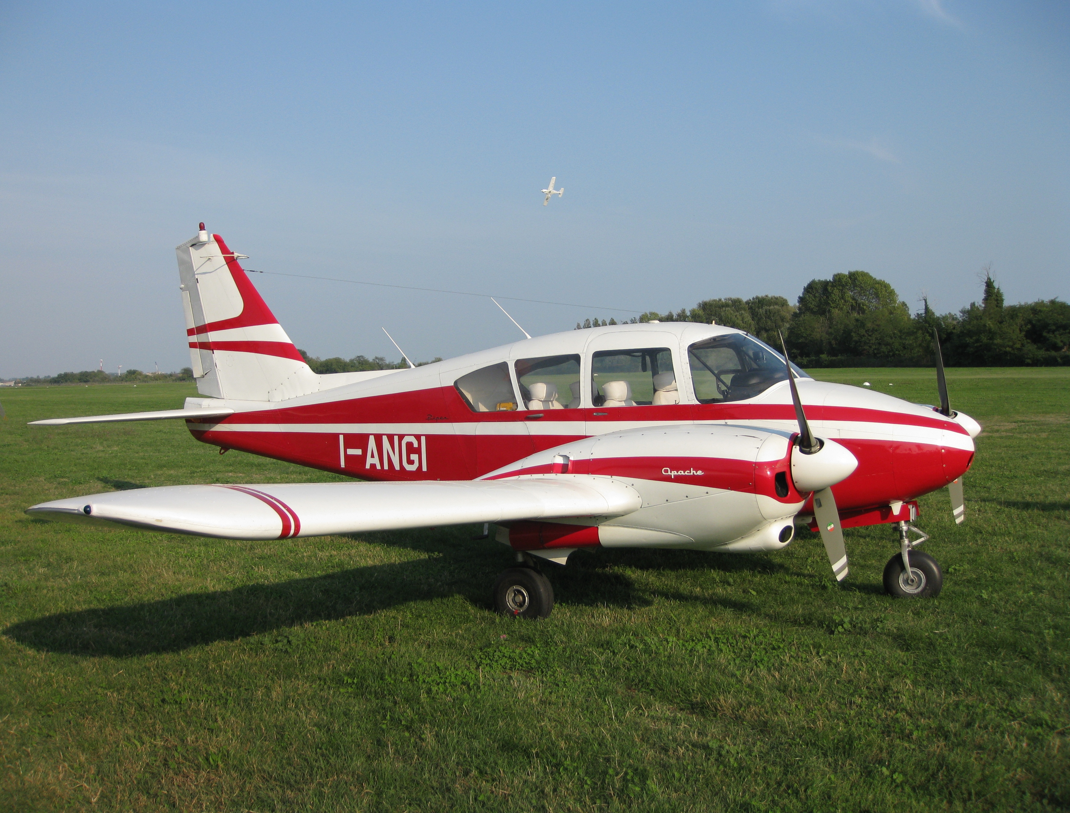 Piper PA-23 Apache