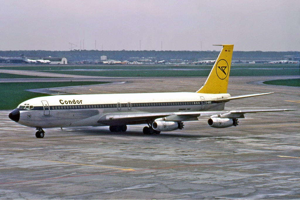 Boeing 707-420