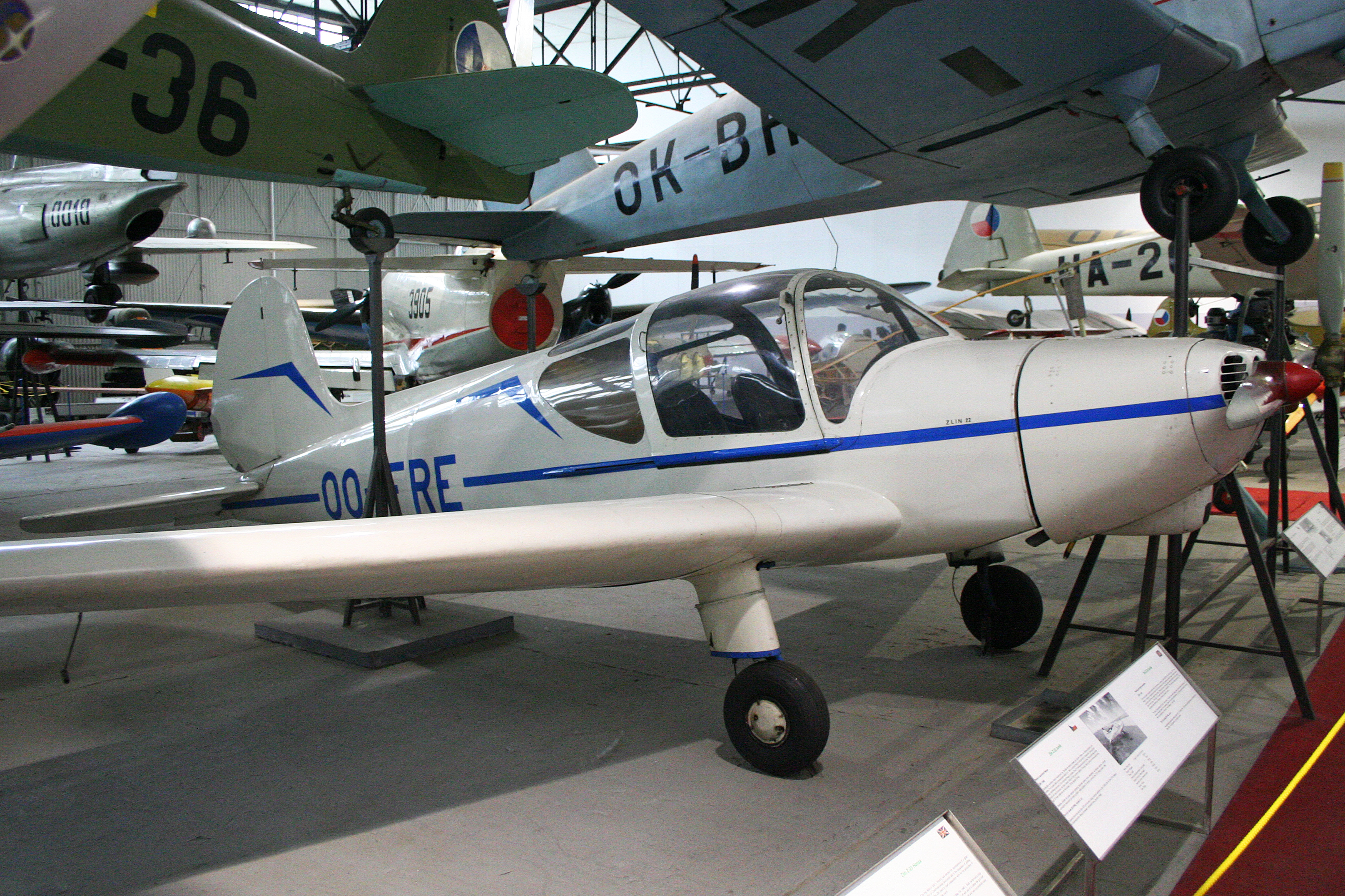 Zlín 22
