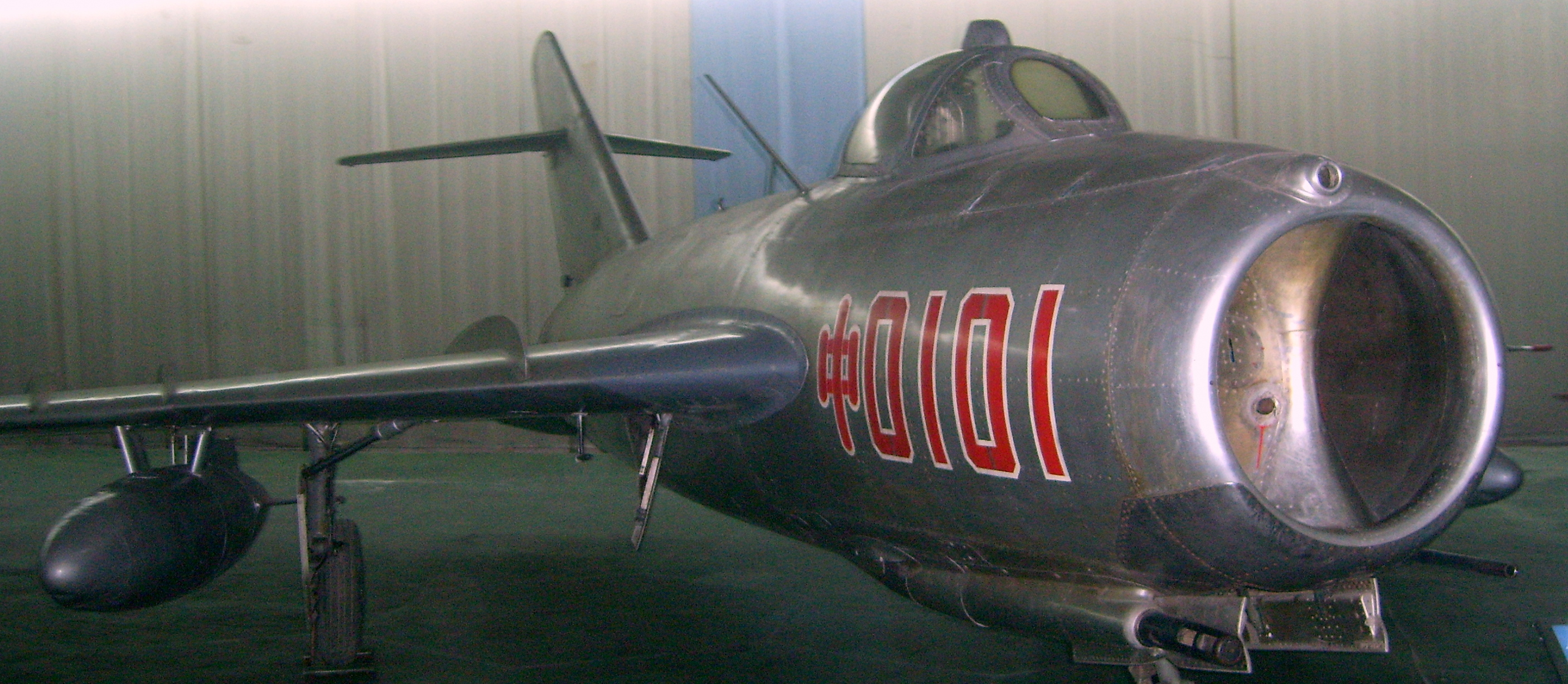 Shenyang J-5