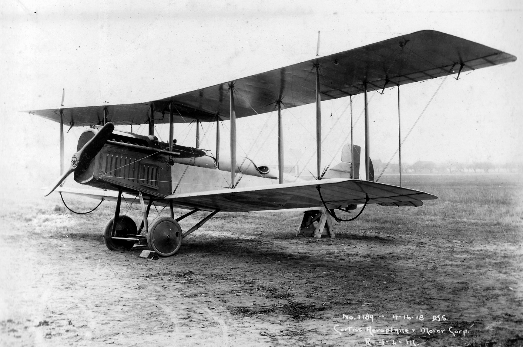 Curtiss R