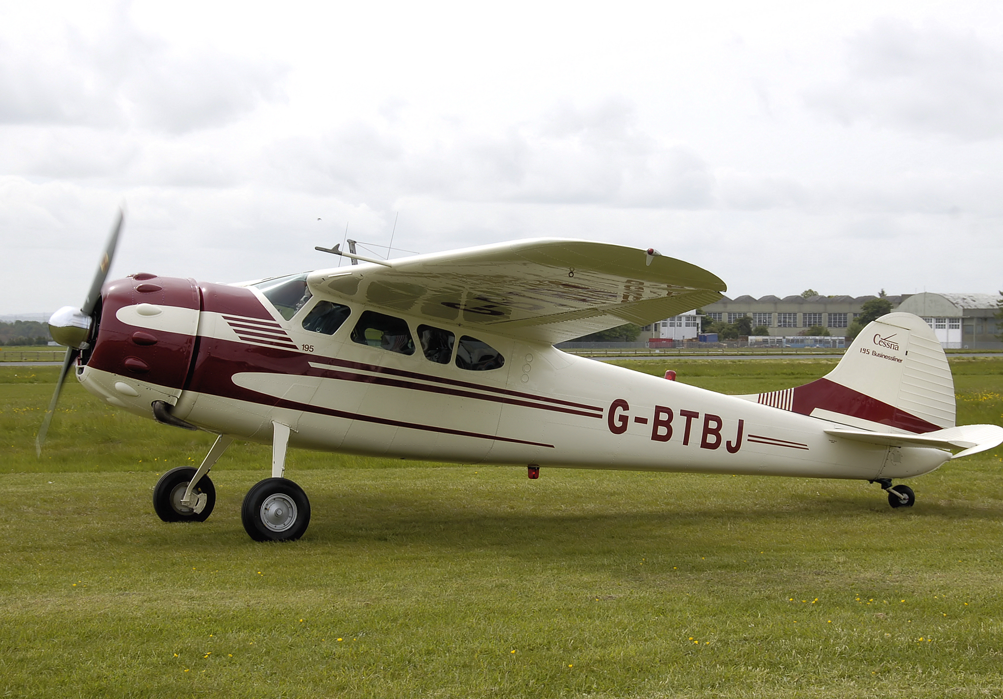 Cessna 195